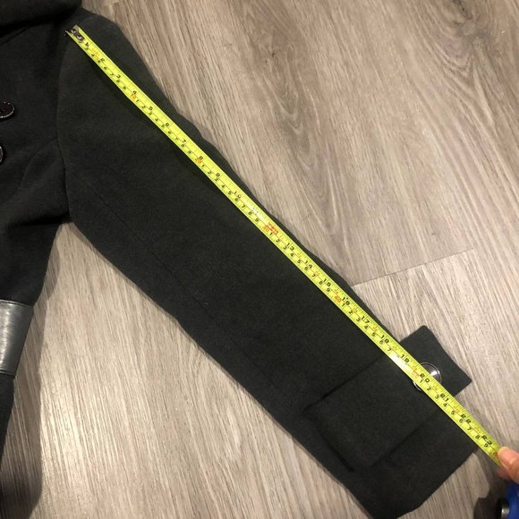 Trench Coat - Picture 9 of 11